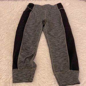 Athleta girls cropped athletic joggers.